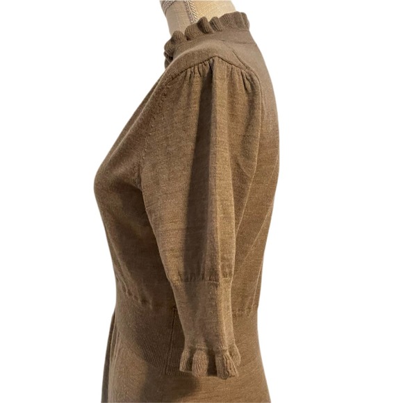 Banana Republic Fine Merino Wool Ruffled V-Neck Smocked Dress Size Medium - Picture 3 of 8